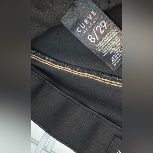 🛍️ any 5 items for $15 🛍️ Curve appeal Dark Blue Skinny Jeans - Picture 2 of 3